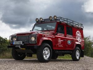 Land Rover Defender 110 Utility Wagon 2009 года (EU)
